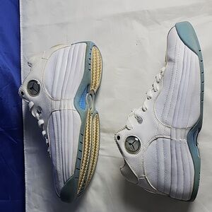 Jordan Jumpman Team 1 White Size 8 University Blue 644938-107.